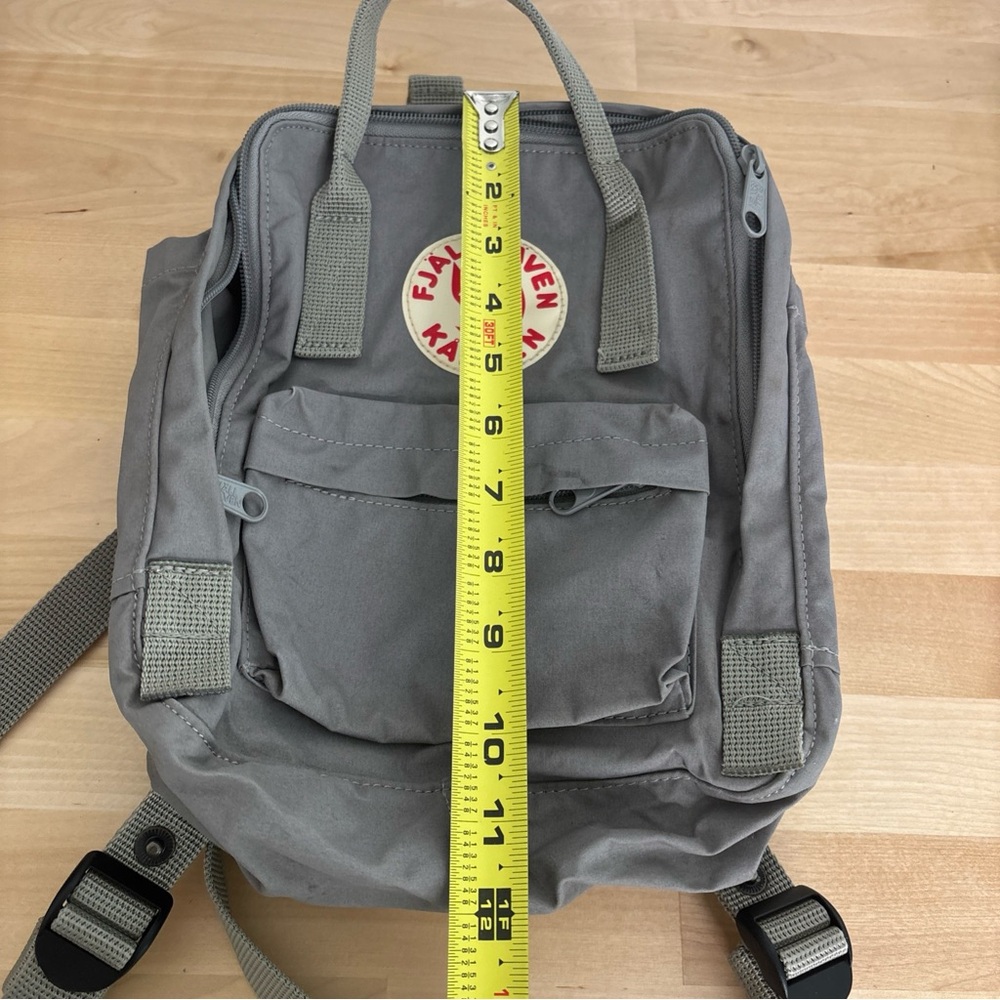 Fjallraven Kånken Gray Backpack - Picture 5 of 12